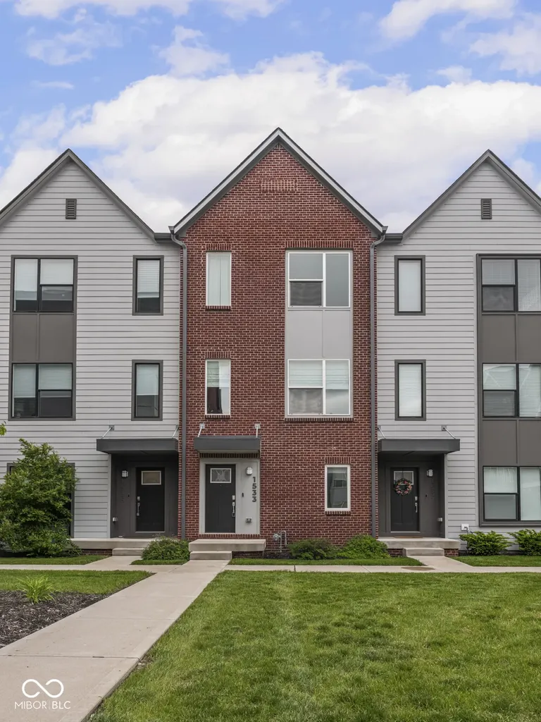 1533 Tannery Way Indianapolis IN 46202