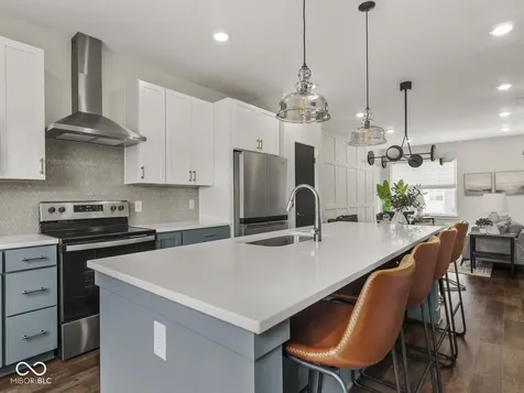 1533 Tannery Way Indianapolis IN 46202