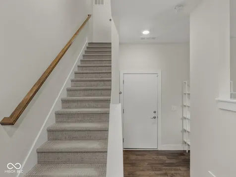 1533 Tannery Way Indianapolis IN 46202