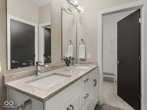 1533 Tannery Way Indianapolis IN 46202