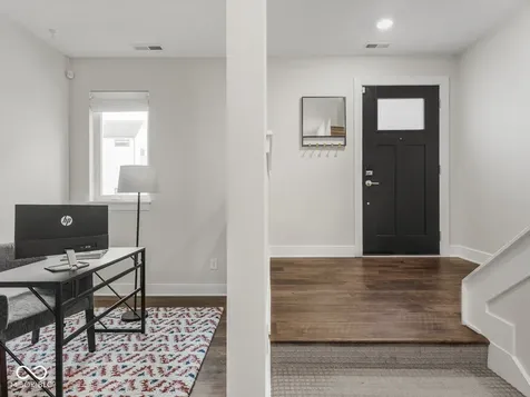 1533 Tannery Way Indianapolis IN 46202