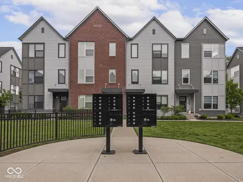 1533 Tannery Way Indianapolis IN 46202