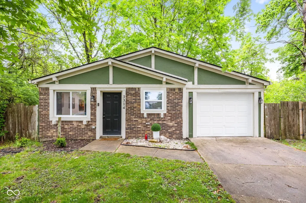 3314 Eastbrooke Court Indianapolis IN 46235