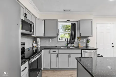 3314 Eastbrooke Court Indianapolis IN 46235