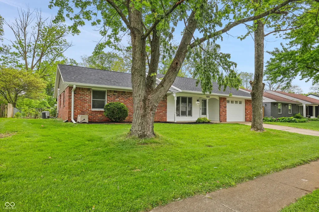 7609 Tinsel Avenue Indianapolis IN 46237