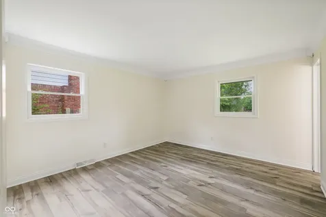 7609 Tinsel Avenue Indianapolis IN 46237