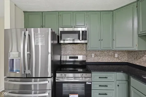 7609 Tinsel Avenue Indianapolis IN 46237