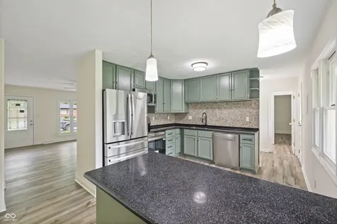 7609 Tinsel Avenue Indianapolis IN 46237
