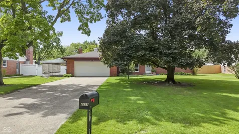 6829 Willoughby Court Indianapolis IN 46214