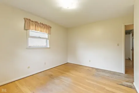 6829 Willoughby Court Indianapolis IN 46214