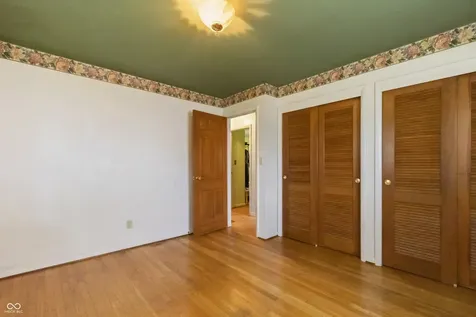 6829 Willoughby Court Indianapolis IN 46214