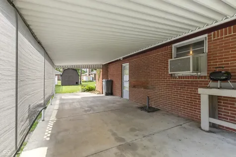 6829 Willoughby Court Indianapolis IN 46214