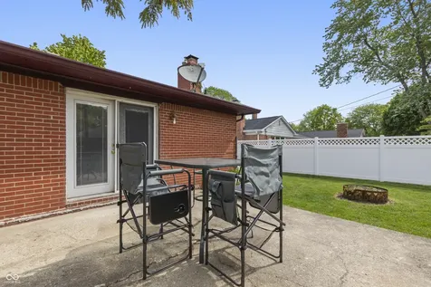 6829 Willoughby Court Indianapolis IN 46214