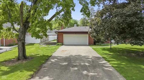6829 Willoughby Court Indianapolis IN 46214