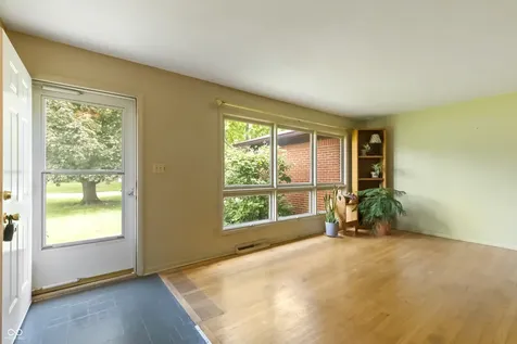 6829 Willoughby Court Indianapolis IN 46214