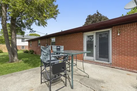 6829 Willoughby Court Indianapolis IN 46214