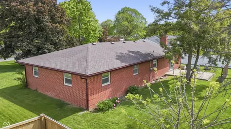 6829 Willoughby Court Indianapolis IN 46214
