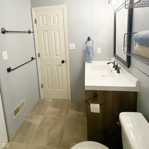 6922 Devinney Lane Indianapolis IN 46221