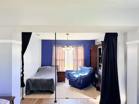 6922 Devinney Lane Indianapolis IN 46221