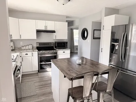 6922 Devinney Lane Indianapolis IN 46221