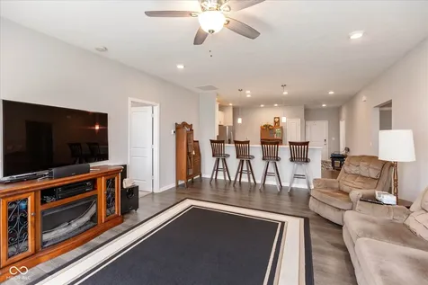 6683 Birmingham Avenue Mccordsville IN 46055