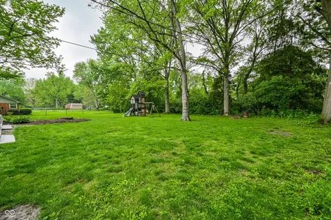 1014 W 77th Street South Drive Indianapolis IN 46260