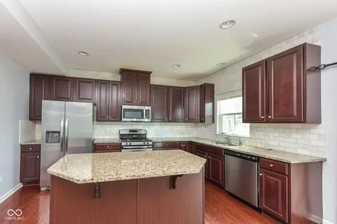 11946 Eaglerun Way Zionsville IN 46077