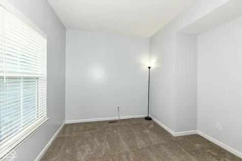 11946 Eaglerun Way Zionsville IN 46077