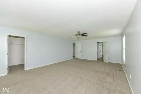 11946 Eaglerun Way Zionsville IN 46077