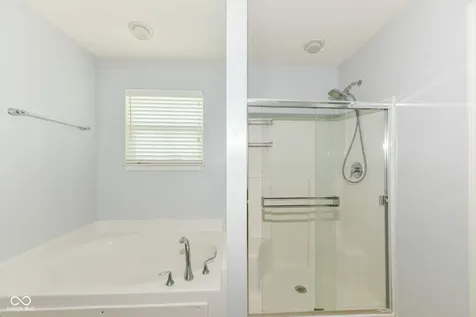 11946 Eaglerun Way Zionsville IN 46077