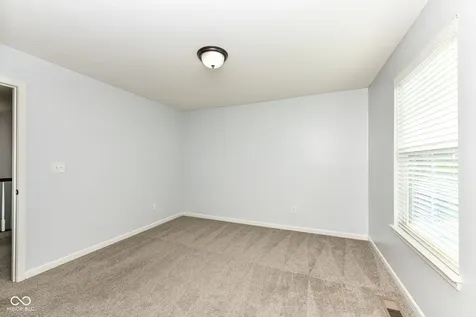 11946 Eaglerun Way Zionsville IN 46077