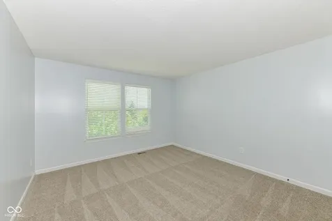 11946 Eaglerun Way Zionsville IN 46077