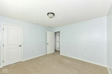 11946 Eaglerun Way Zionsville IN 46077
