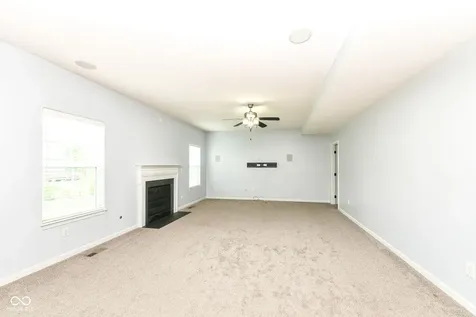 11946 Eaglerun Way Zionsville IN 46077