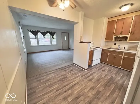 1120 Bomar Lane Greenwood IN 46142