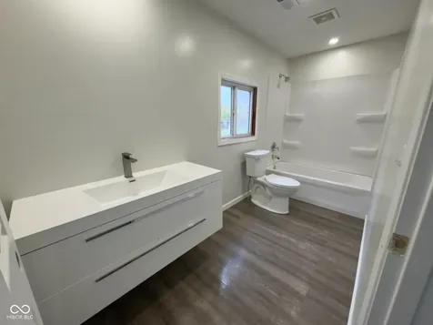 1120 Bomar Lane Greenwood IN 46142