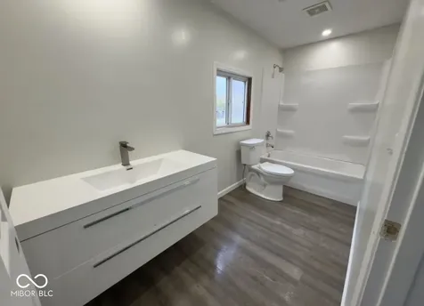 1120 Bomar Lane Greenwood IN 46142