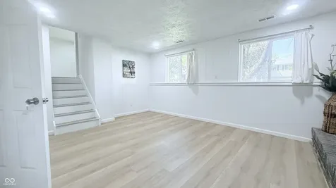 10321 Starview Drive Indianapolis IN 46229