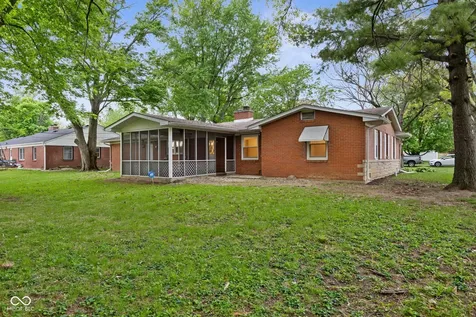 1532 Weslow Court Anderson IN 46011