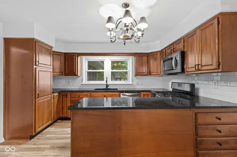 1532 Weslow Court Anderson IN 46011