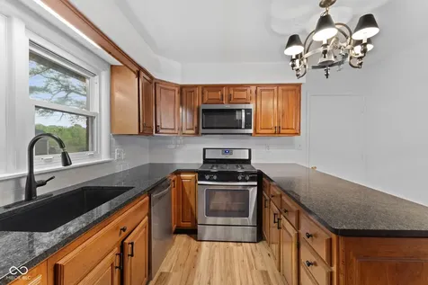 1532 Weslow Court Anderson IN 46011