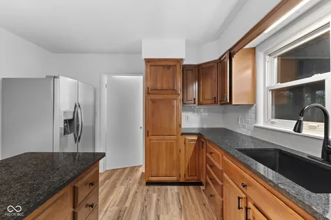 1532 Weslow Court Anderson IN 46011