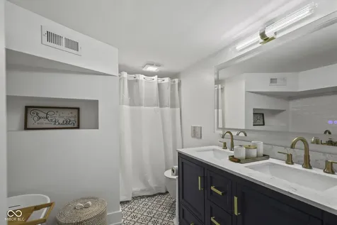 3058 Newton Avenue Indianapolis IN 46201