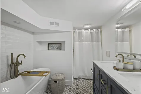3058 Newton Avenue Indianapolis IN 46201