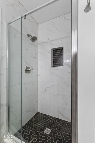 8103 Clearwater Parkway Indianapolis IN 46240