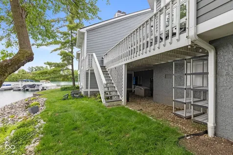 8103 Clearwater Parkway Indianapolis IN 46240