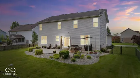 5830 W Glenview Drive Mccordsville IN 46055