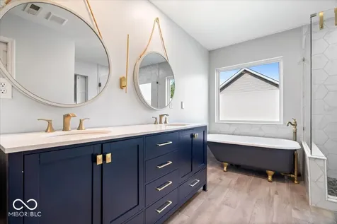 5830 W Glenview Drive Mccordsville IN 46055