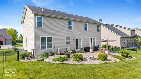 5830 W Glenview Drive Mccordsville IN 46055