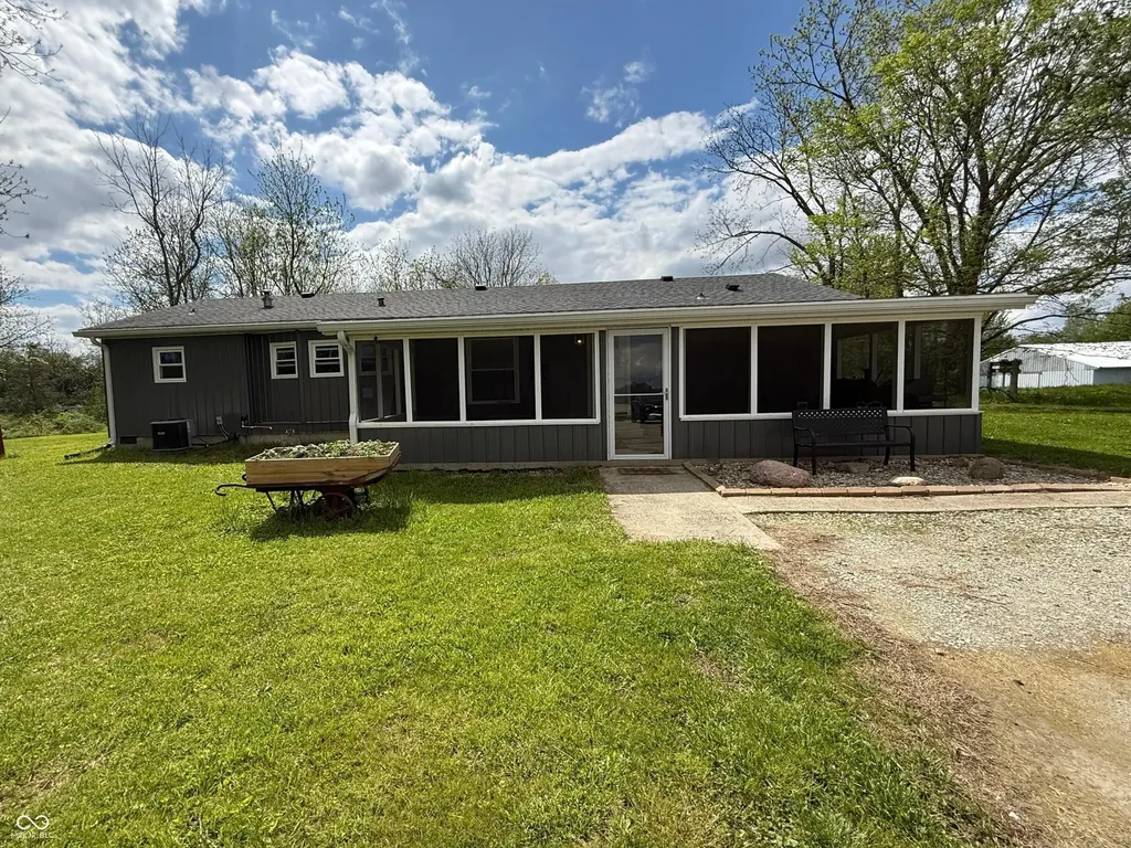 601 S 500 W Crawfordsville IN 47933